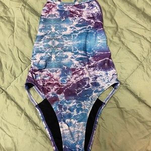 Jolyn Onesie, Size 30